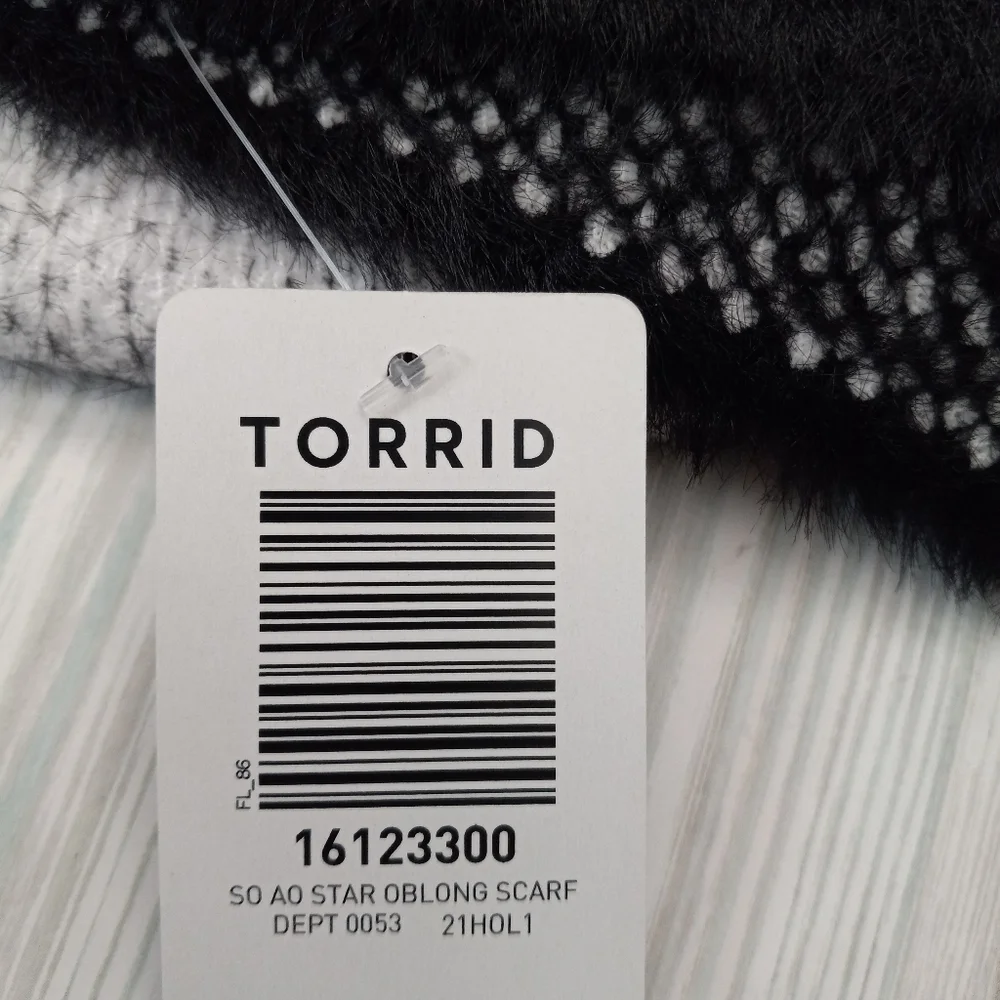 Torrid Allover Stars Black & White Oblong Blanket Scarf